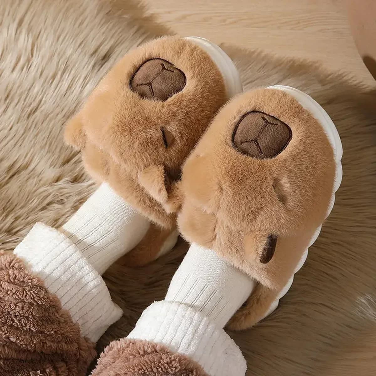 Kapibara Bambosze Zimowe - Miękkie Pantofle z Futerkiem dla Par